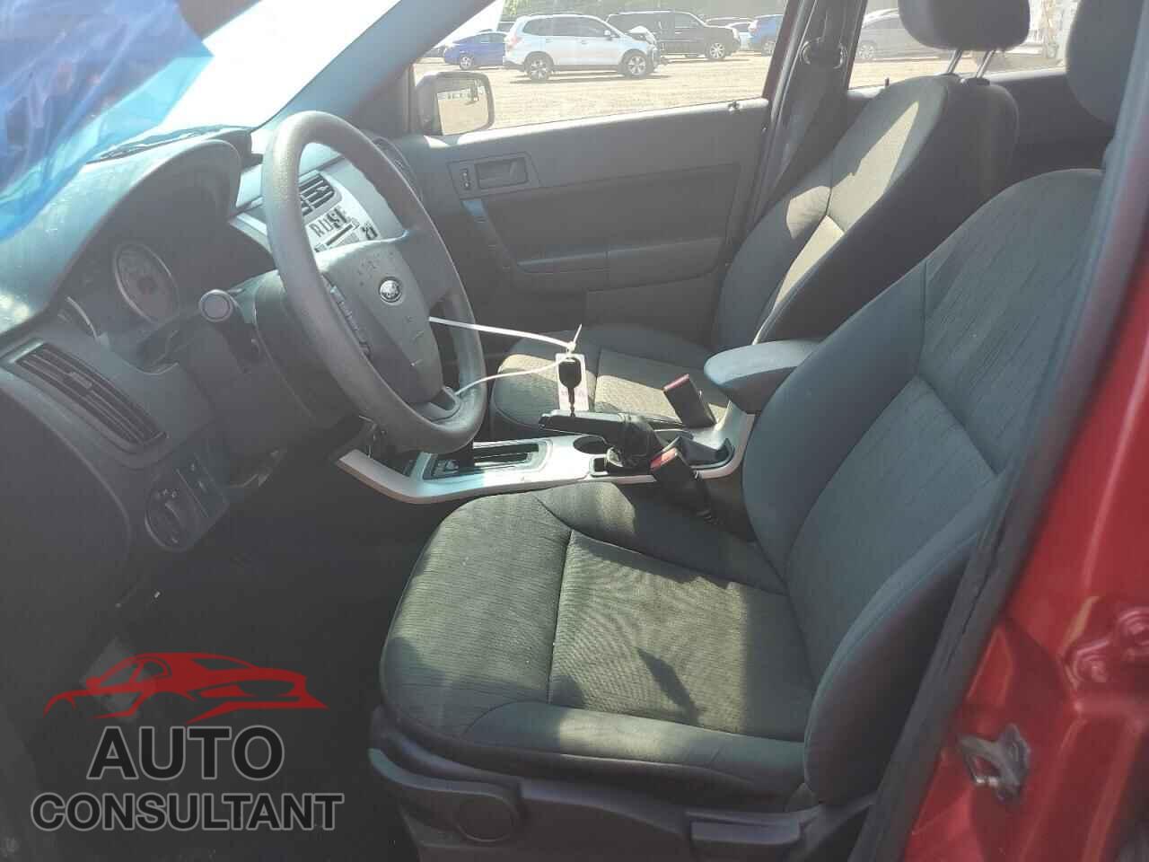 FORD FOCUS 2011 - 1FAHP3FN8BW186833