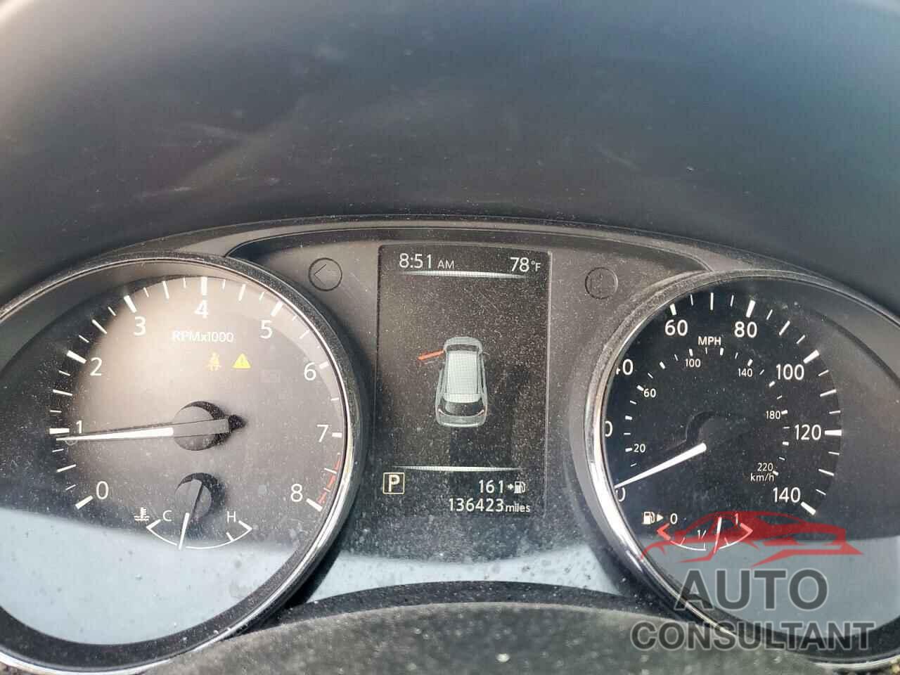 NISSAN ROGUE 2017 - 5N1AT2MT1HC776350