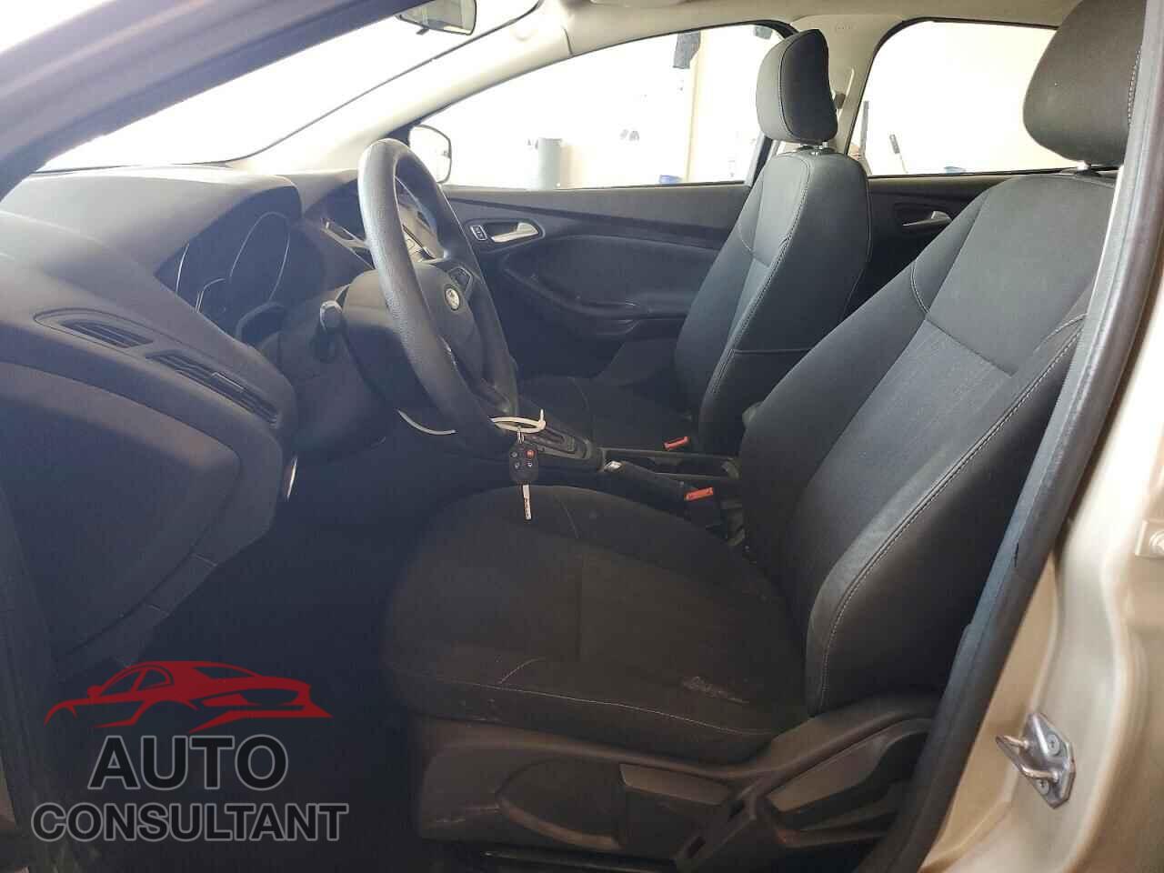 FORD FOCUS 2018 - 1FADP3FE7JL210781