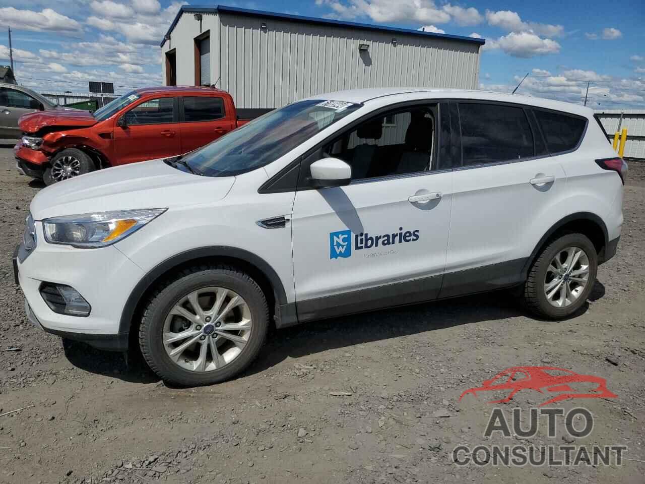 FORD ESCAPE 2017 - 1FMCU9G93HUC53226