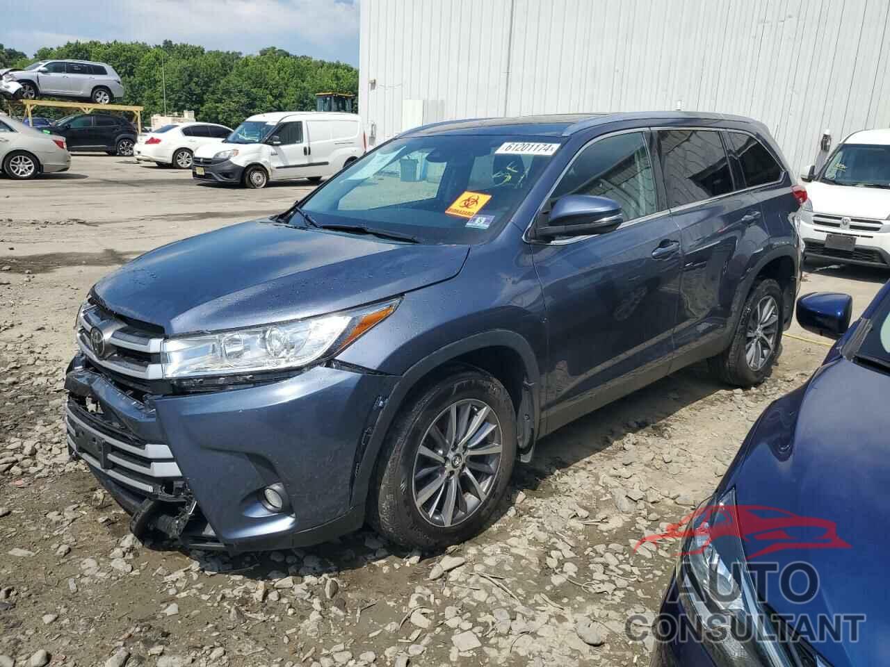 TOYOTA HIGHLANDER 2019 - 5TDJZRFH2KS986997