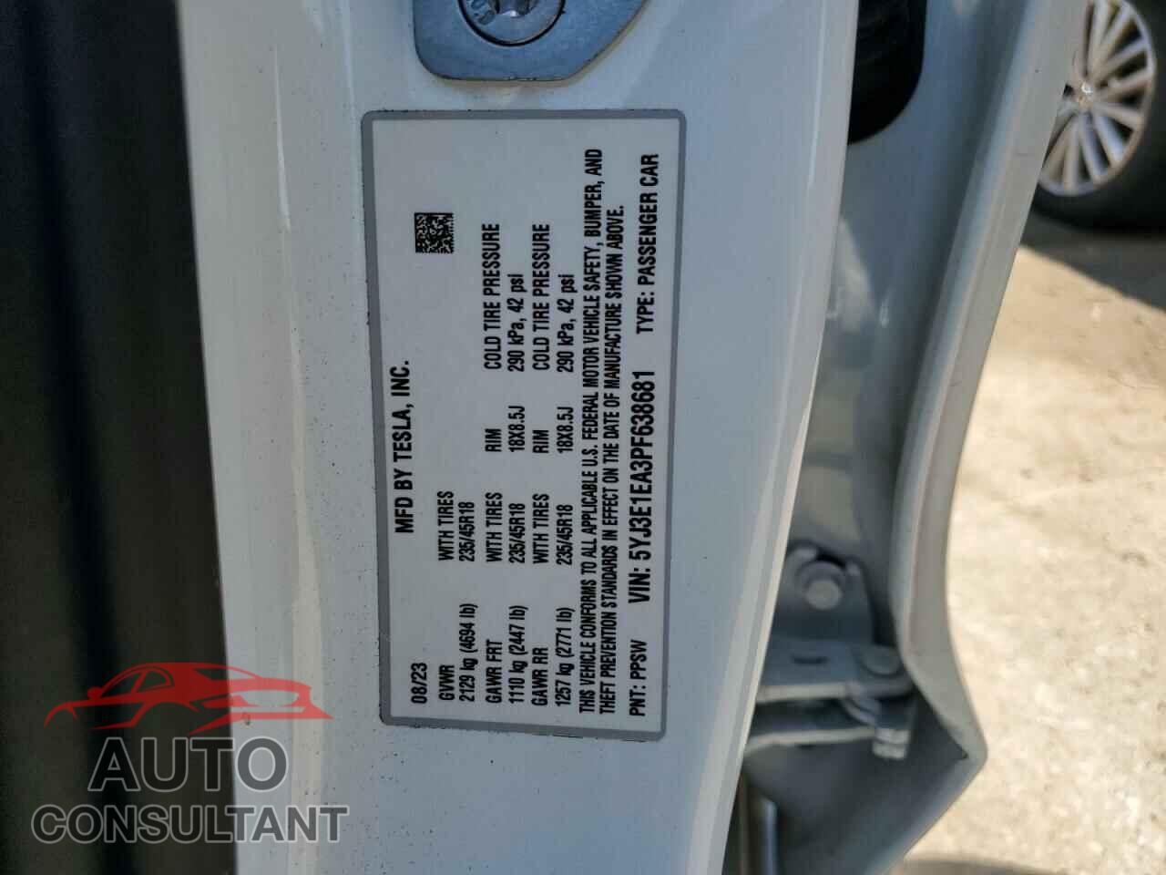 TESLA MODEL 3 2023 - 5YJ3E1EA3PF638681