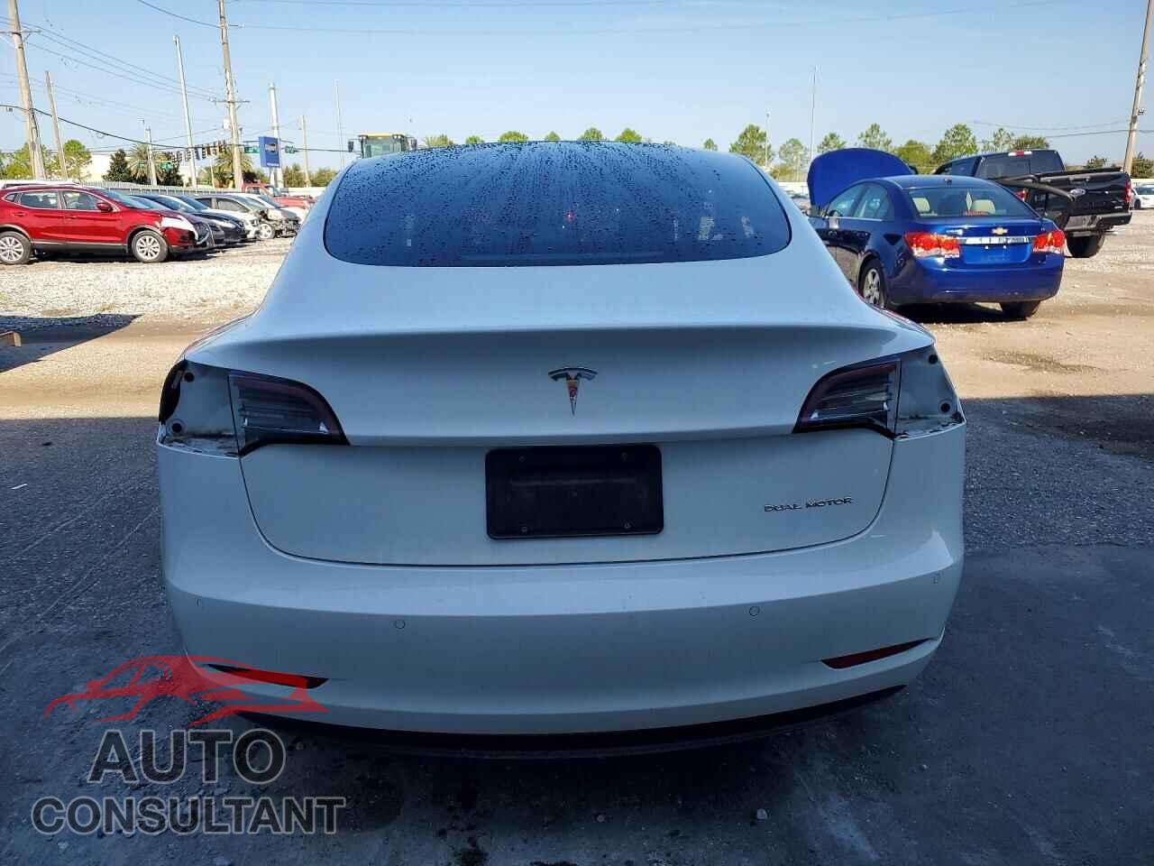 TESLA MODEL 3 2022 - 5YJ3E1EB7NF267031