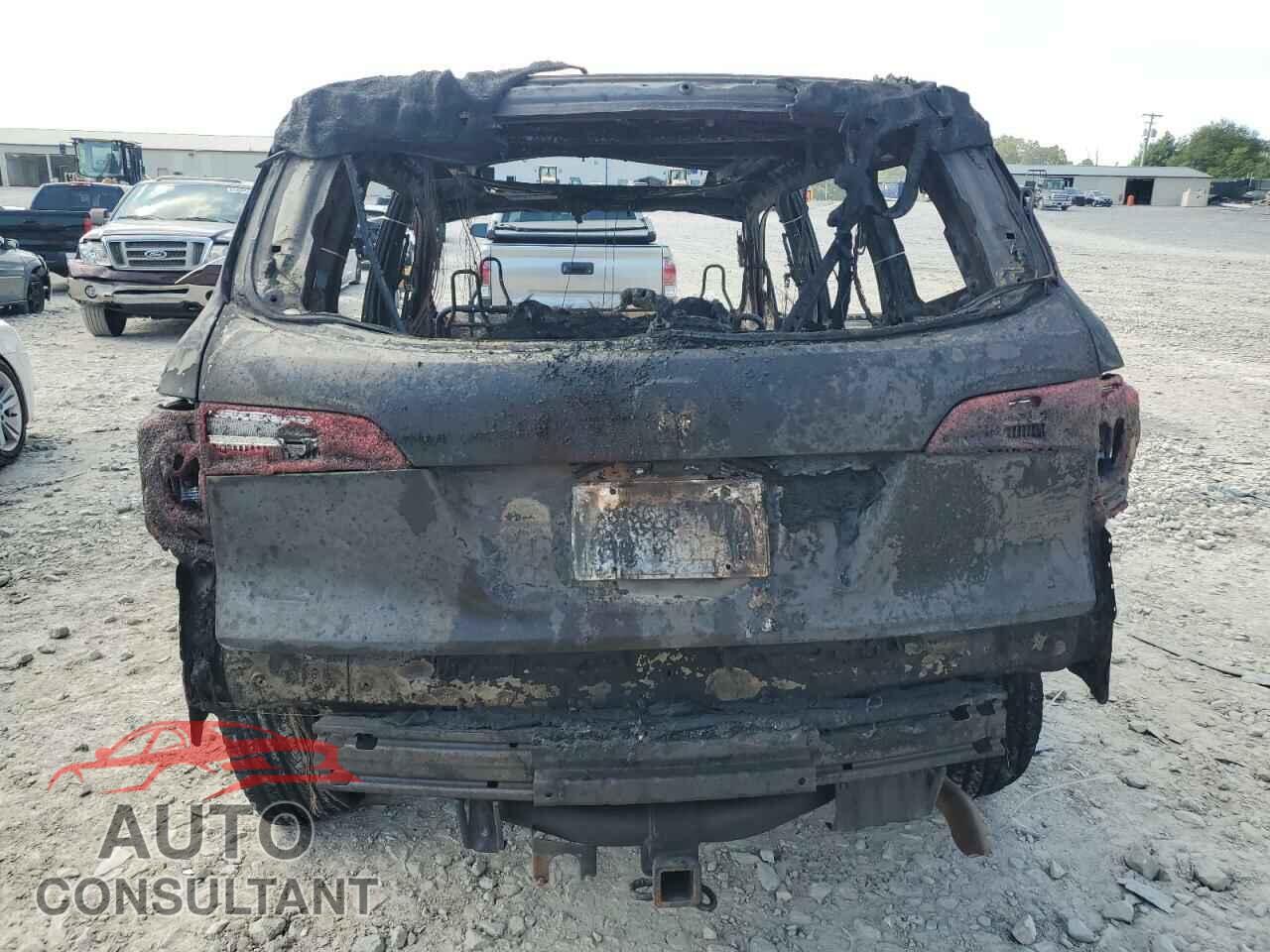 HONDA PILOT 2018 - 5FNYF6H96JB055451
