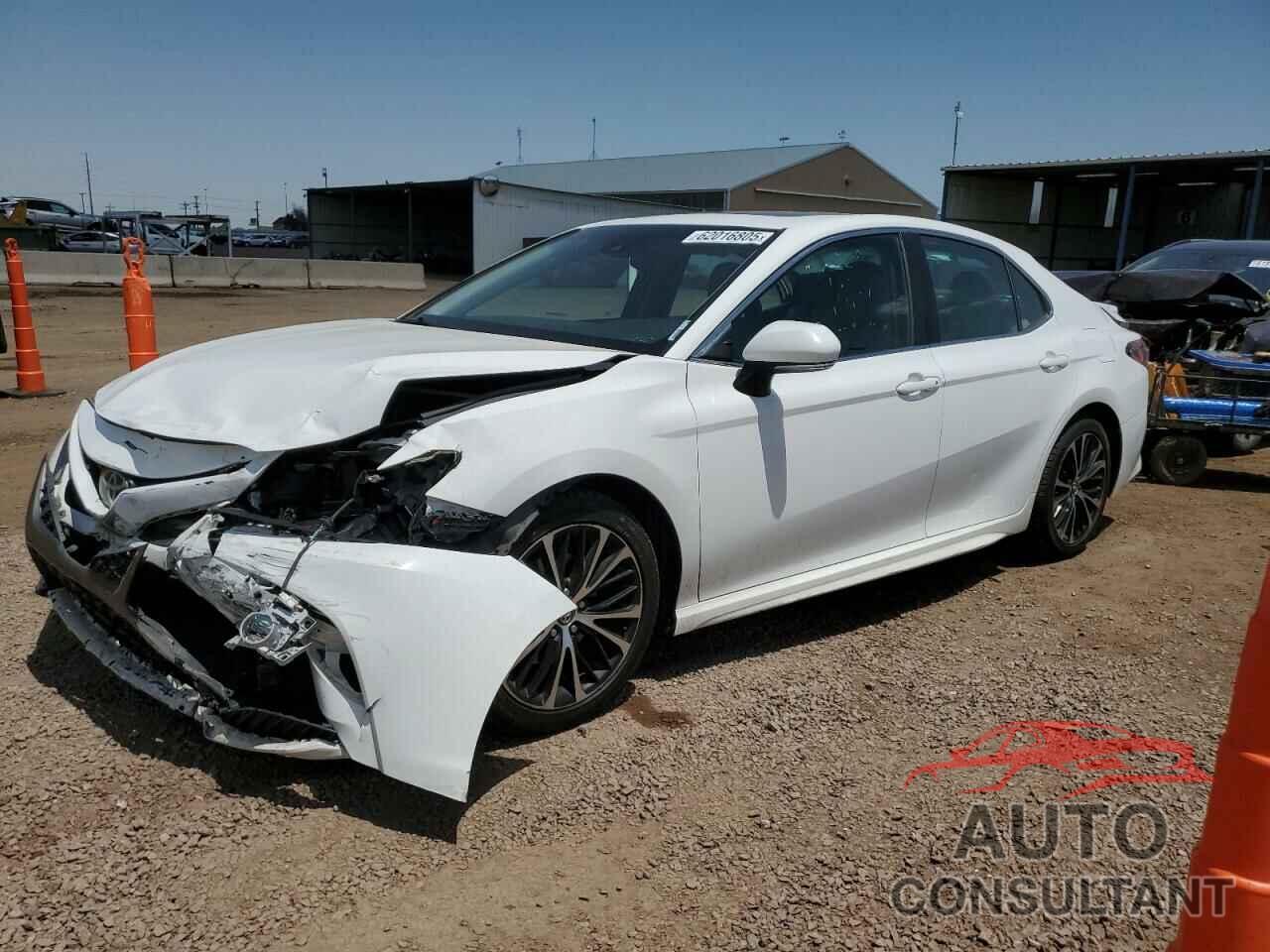 TOYOTA CAMRY 2018 - 4T1B11HK4JU524601