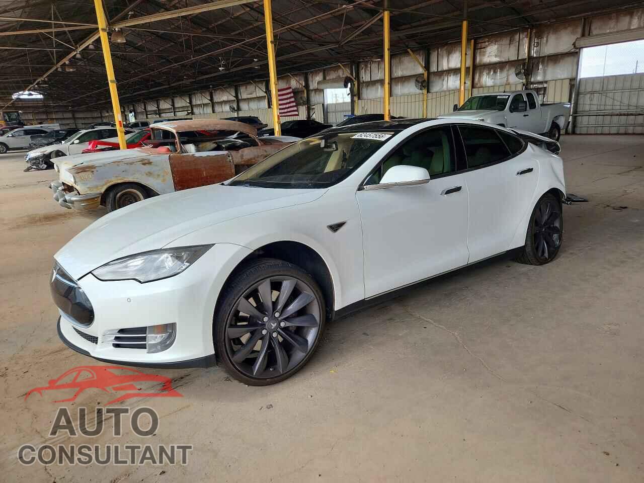 TESLA MODEL S 2014 - 5YJSA1H15EFP38376