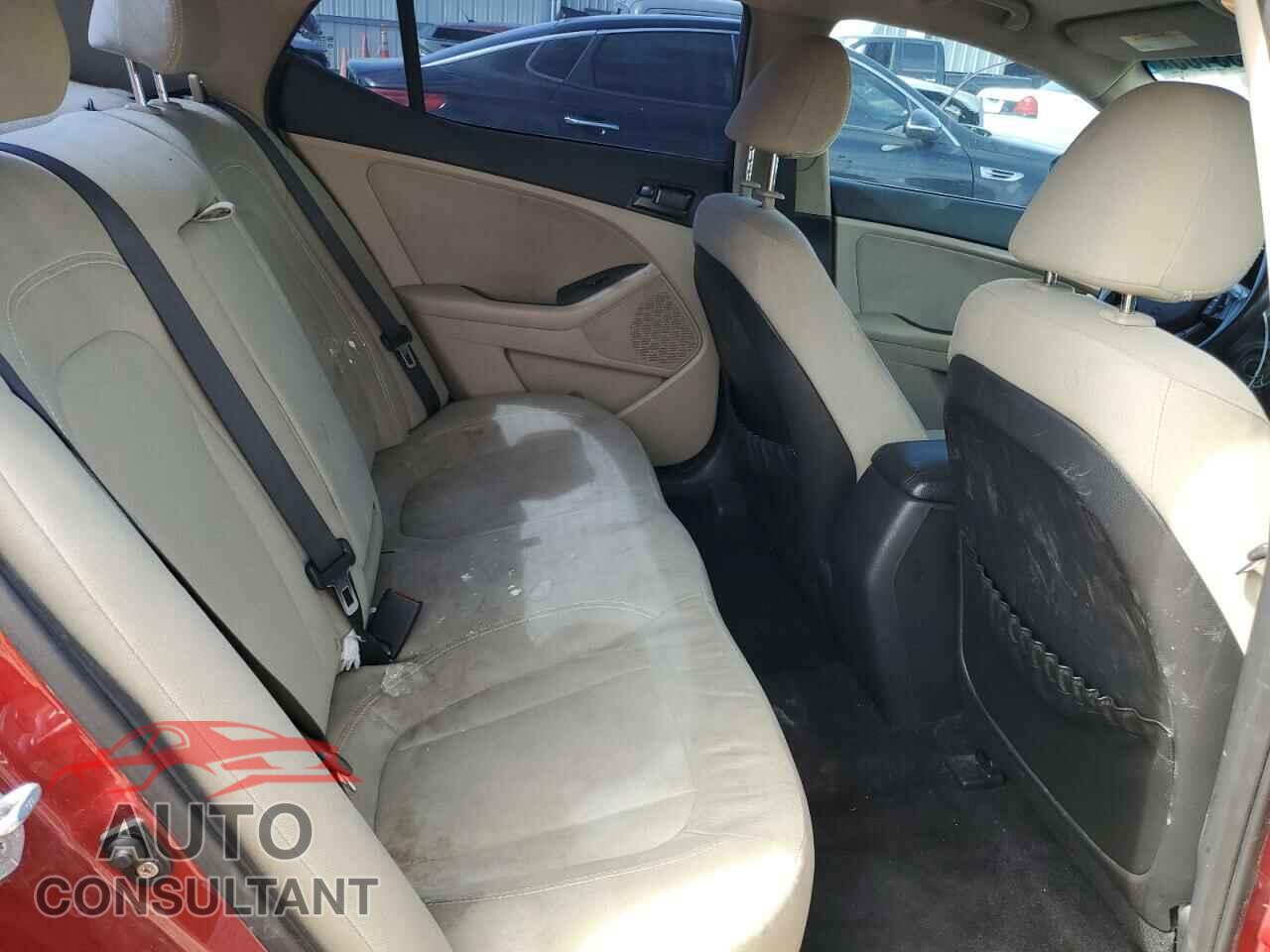 KIA OPTIMA 2011 - KNAGM4A74B5124250