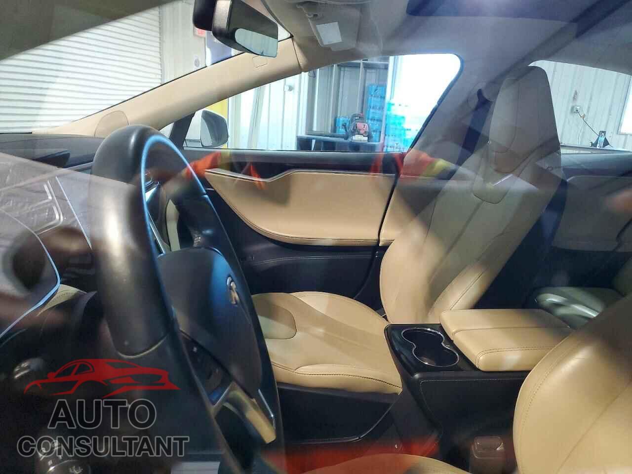 TESLA MODEL S 2014 - 5YJSA1H12EFP45883