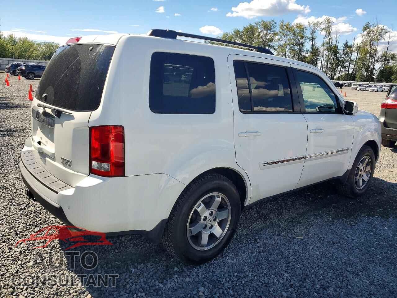HONDA PILOT 2010 - 5FNYF4H97AB035598