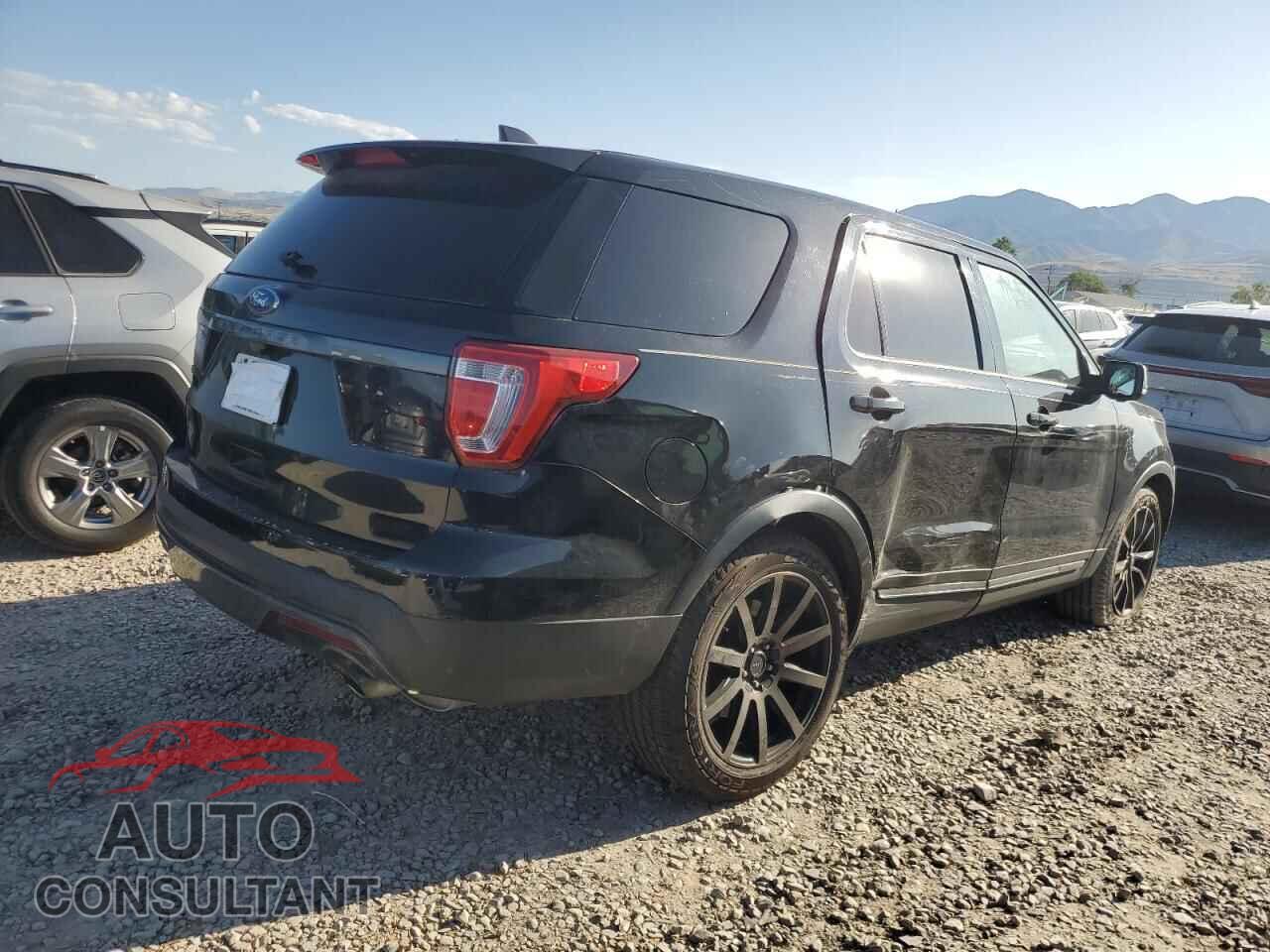 FORD EXPLORER 2017 - 1FM5K7D81HGA15775