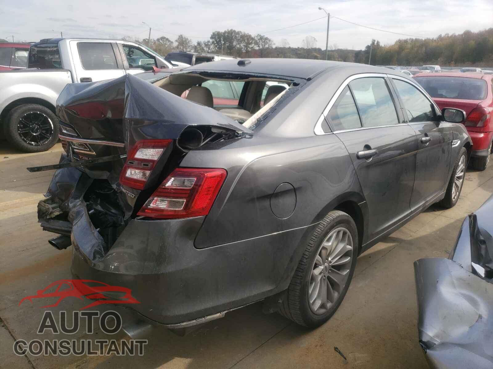 FORD TAURUS 2018 - 1FAHP2F87JG130234