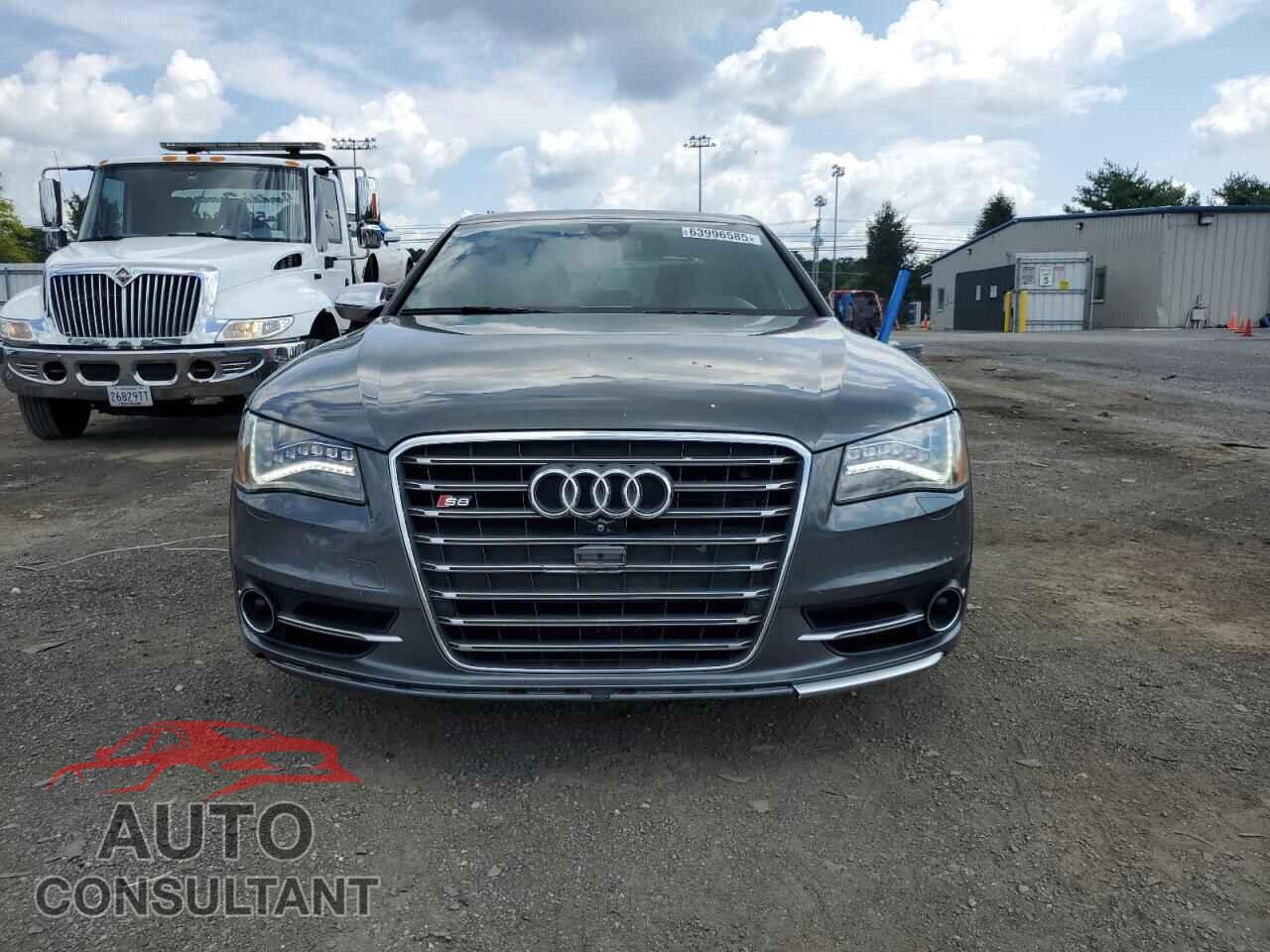 AUDI S8 2013 - WAUD2AFD6DN018195