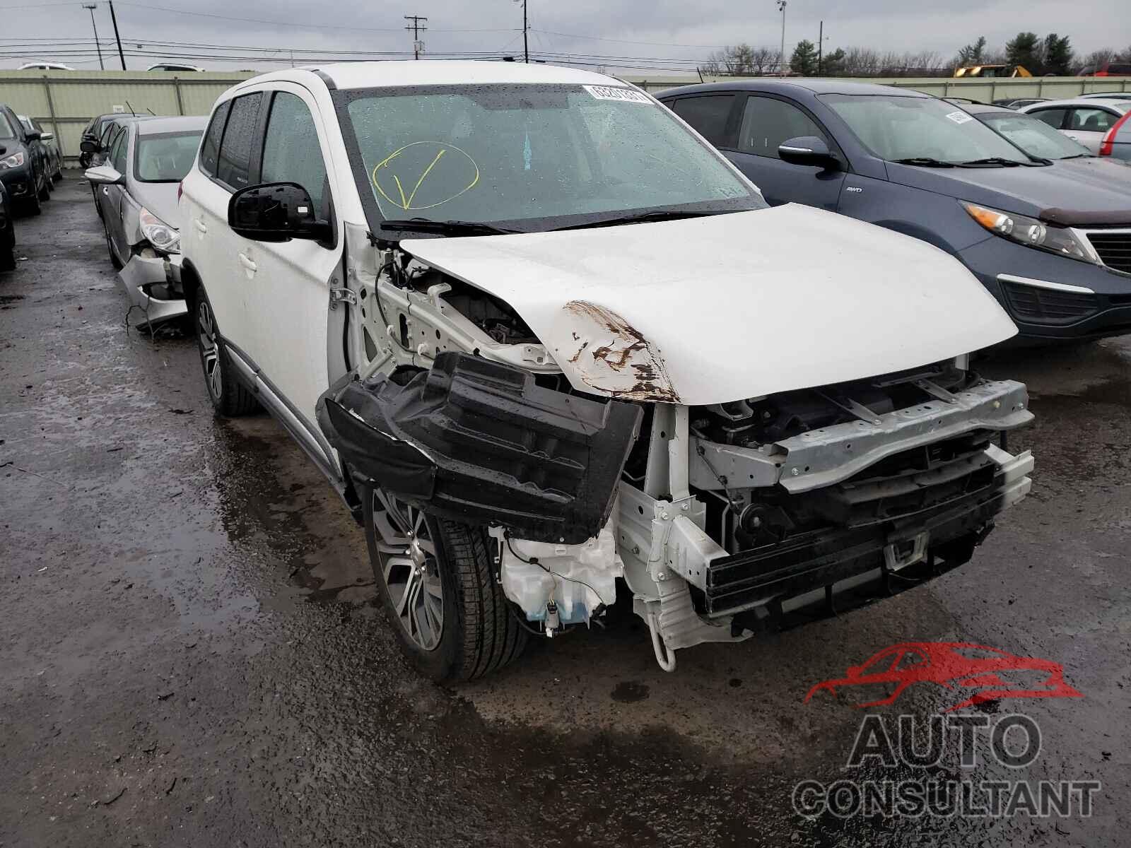 MITSUBISHI OUTLANDER 2018 - JA4AD2A3XJZ062915