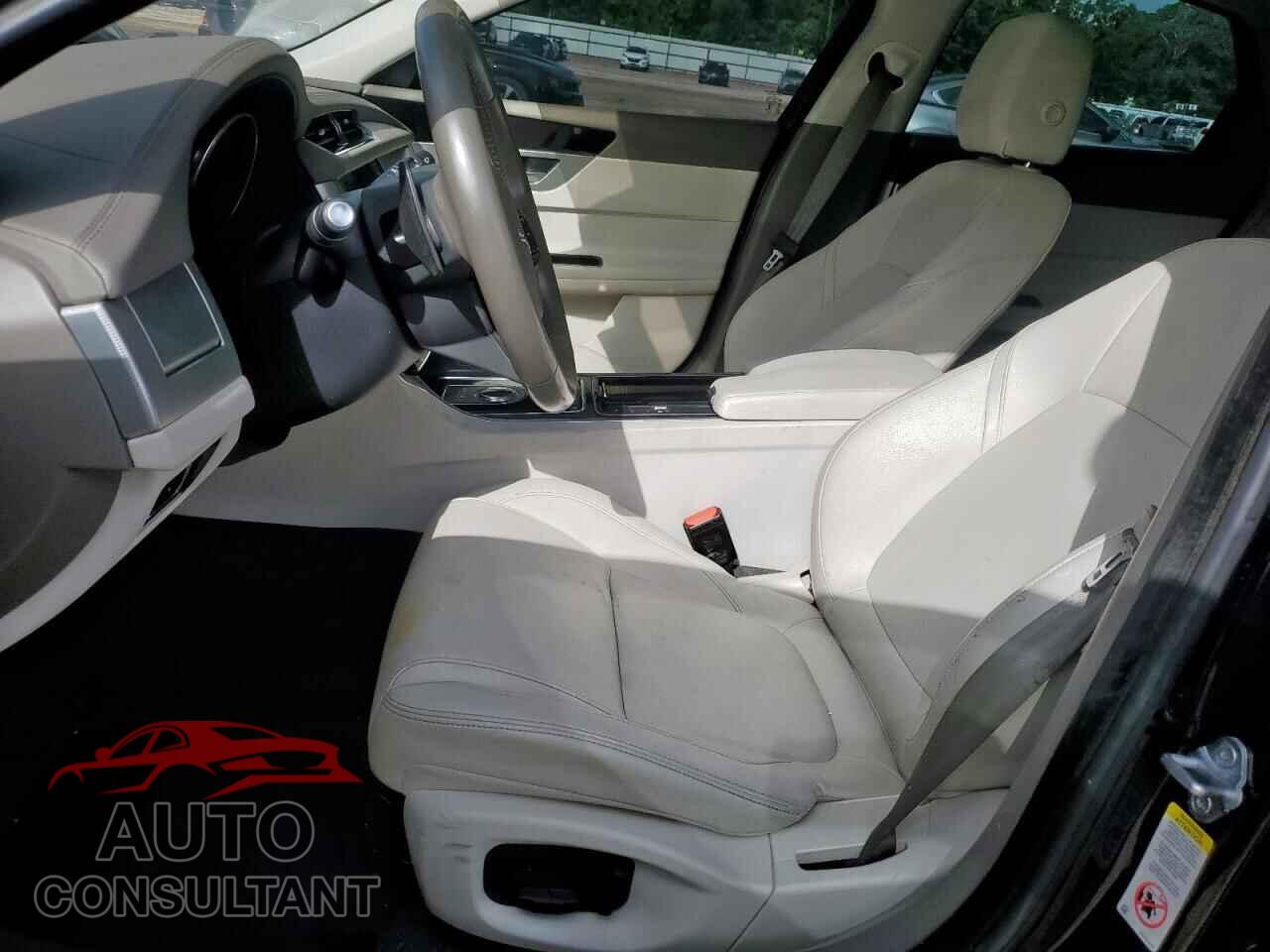 JAGUAR XF 2017 - SAJBD4BNXHCY43177