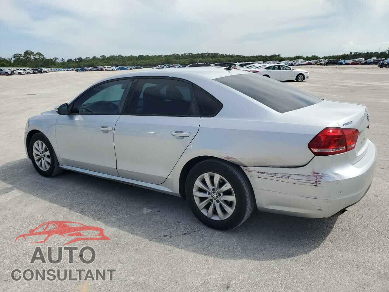 VOLKSWAGEN PASSAT 2012 - 1VWAP7A37CC033613