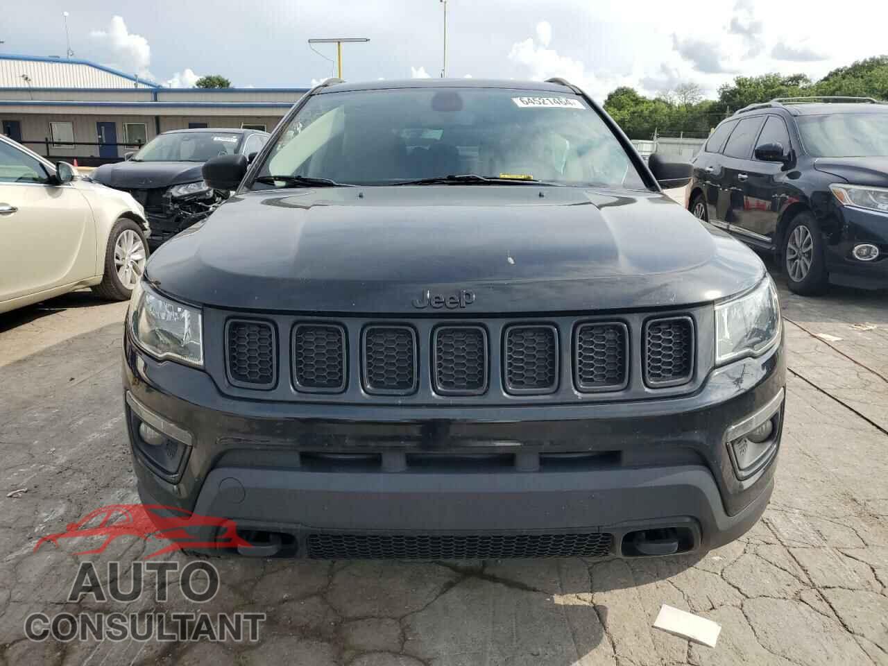 JEEP COMPASS 2019 - 3C4NJDAB0KT689294