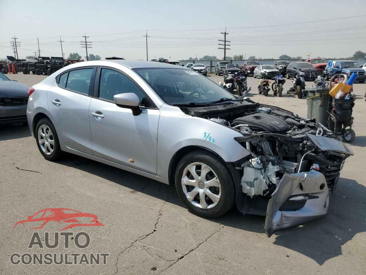 MAZDA 3 2017 - 3MZBN1U70HM144080