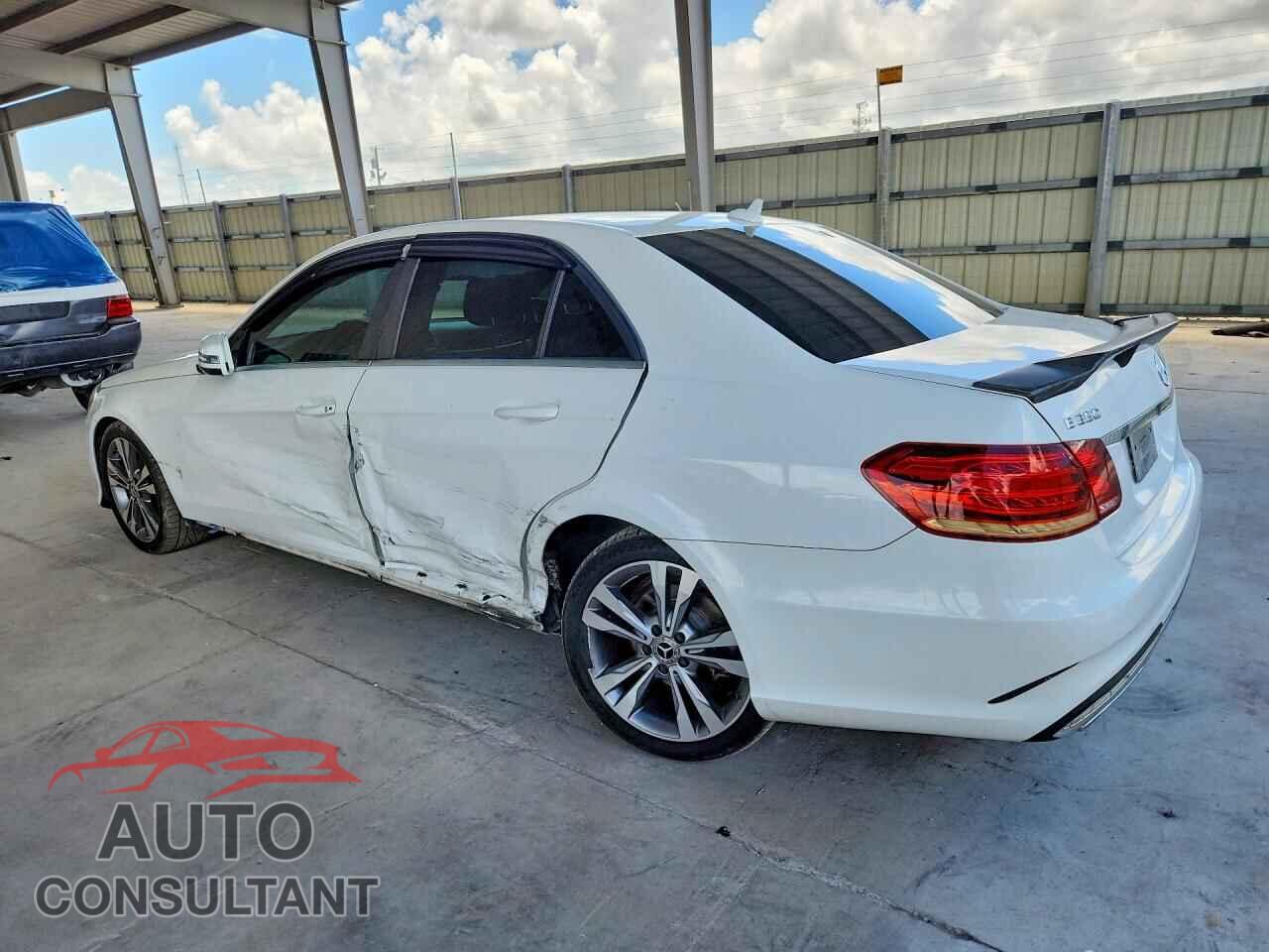 MERCEDES-BENZ E-CLASS 2015 - WDDHF5KB8FB097237