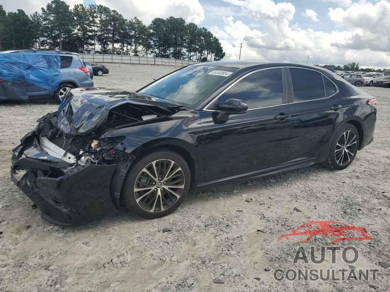 TOYOTA CAMRY 2018 - 4T1B11HK1JU147516