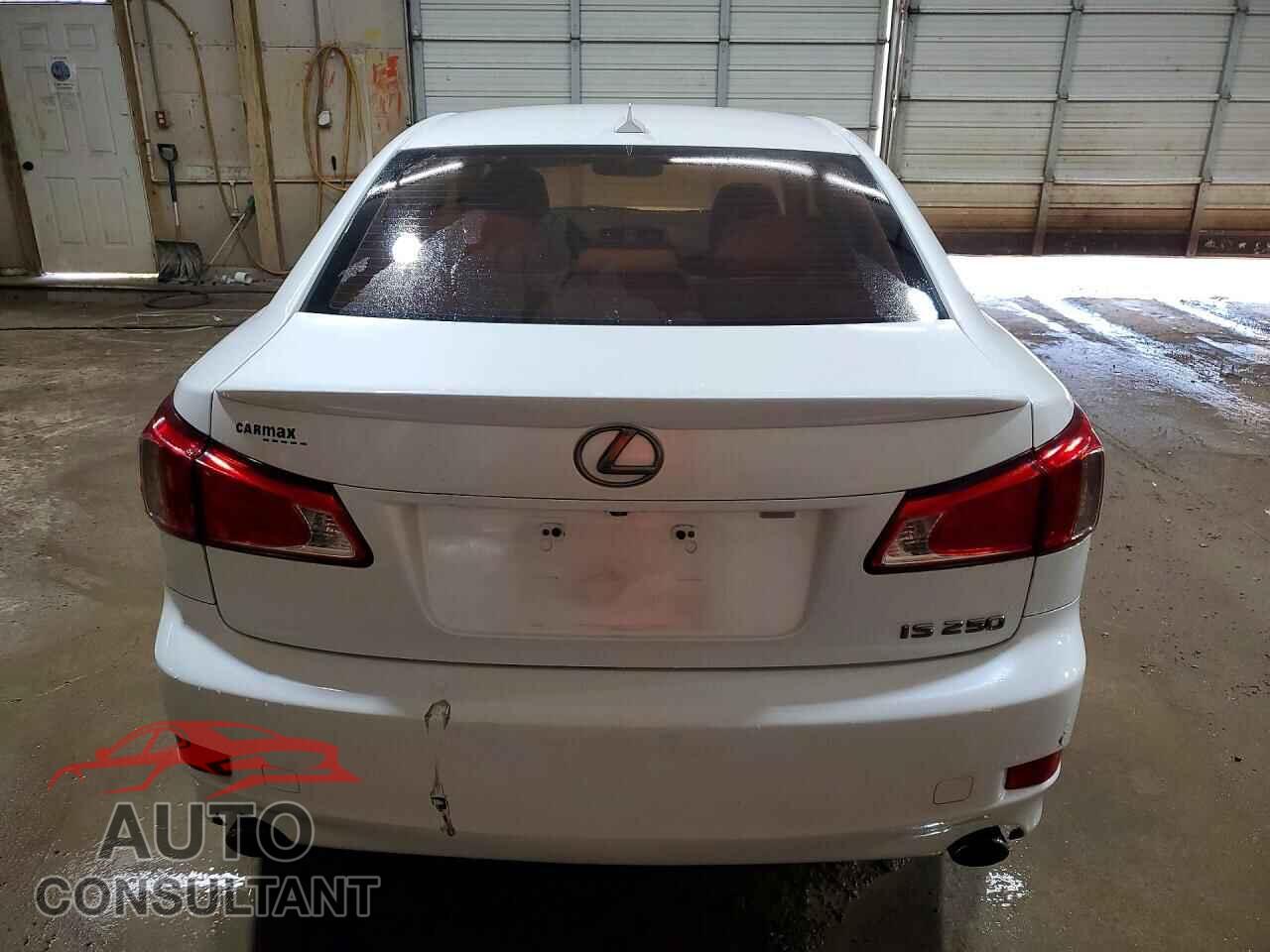 LEXUS IS 2011 - JTHBF5C25B5134704