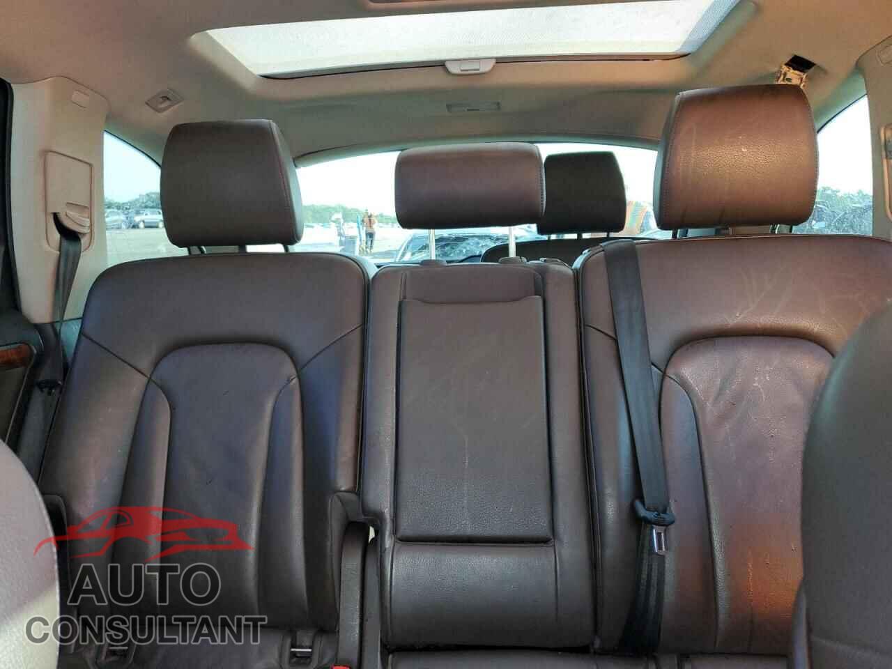 AUDI Q7 2012 - WA1LGBFEXCD006080