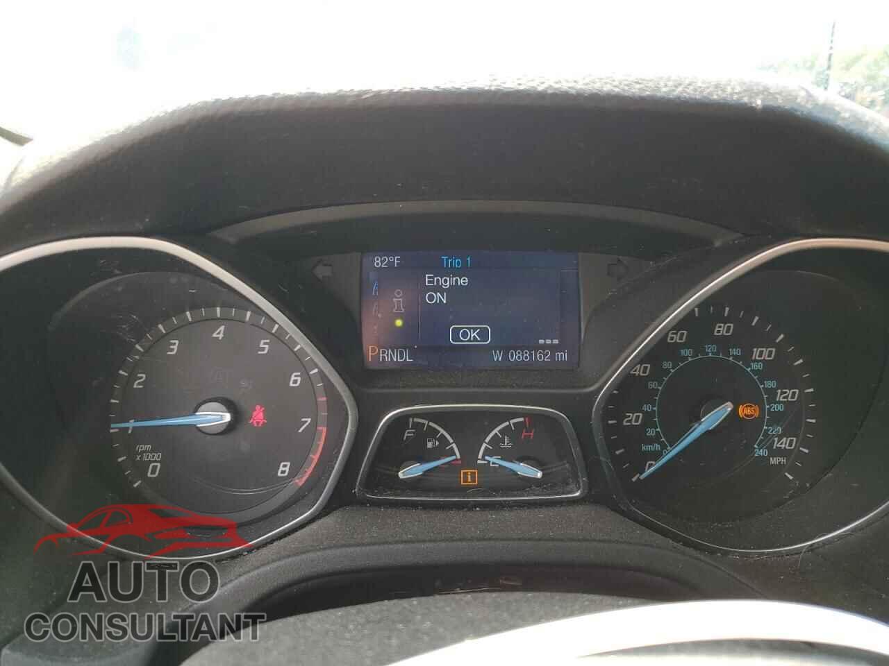 FORD FOCUS 2014 - 1FADP3F2XEL320512