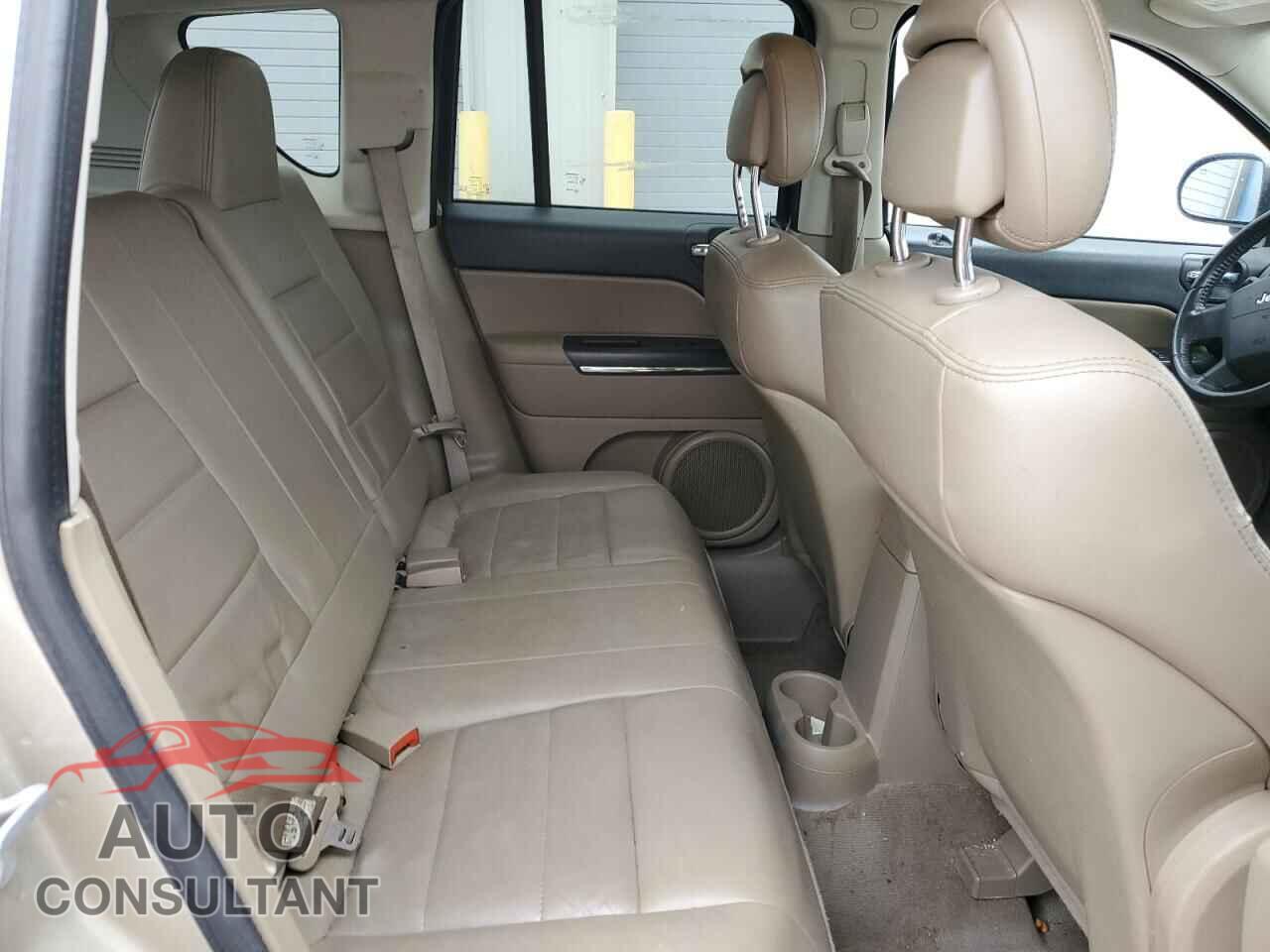 JEEP COMPASS 2010 - 1J4NF5FB4AD536545