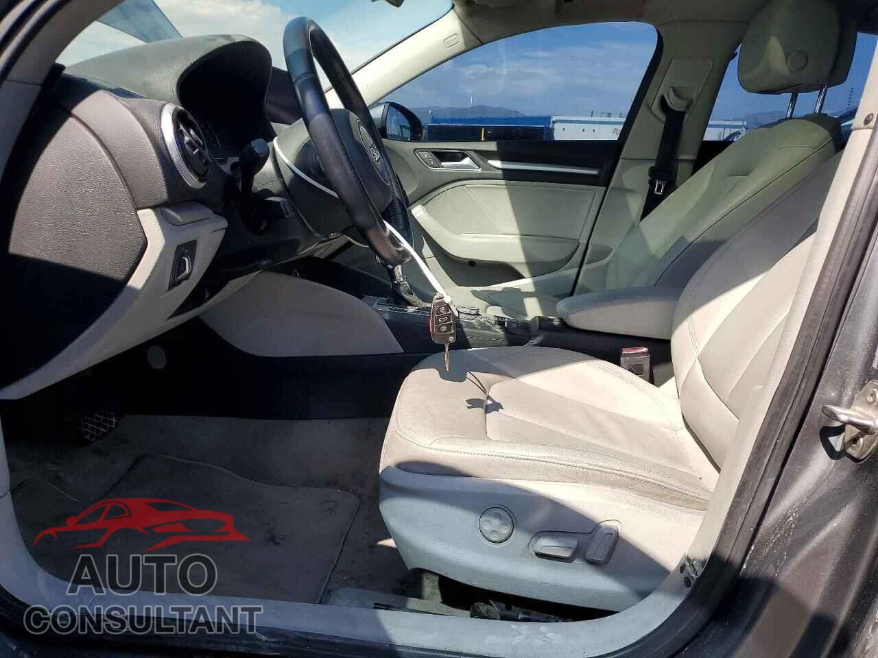 AUDI A3 2016 - WAUA7GFF4G1023352