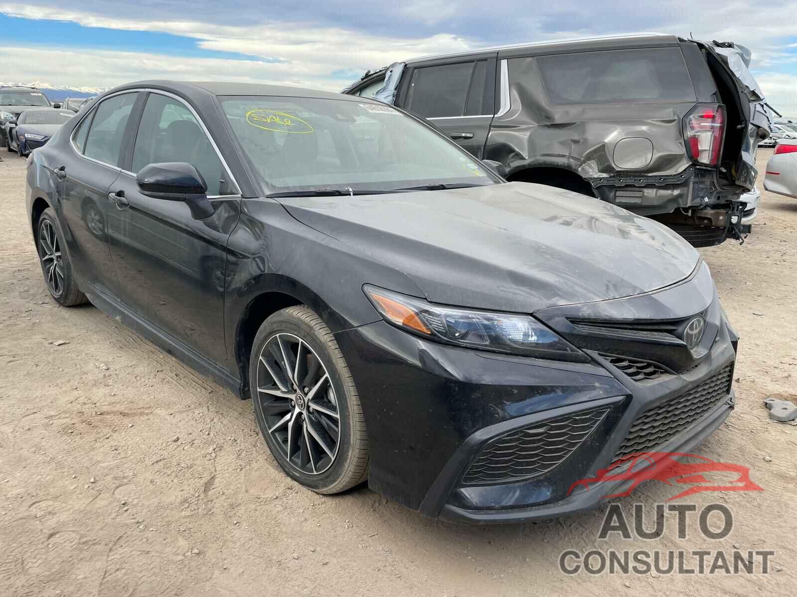 TOYOTA CAMRY 2021 - 4T1G11AK4MU537806