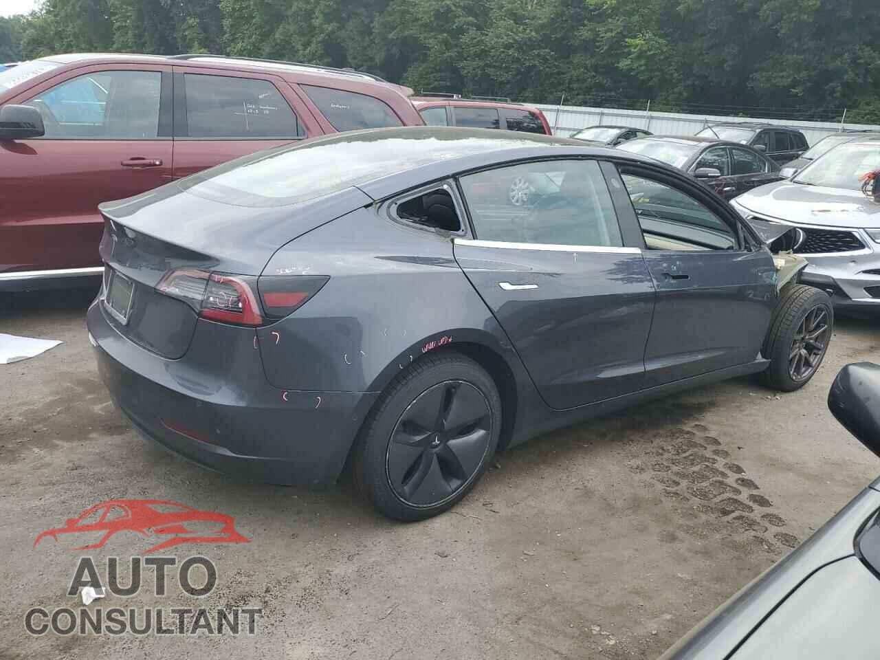 TESLA MODEL 3 2018 - 5YJ3E1EA8JF123764