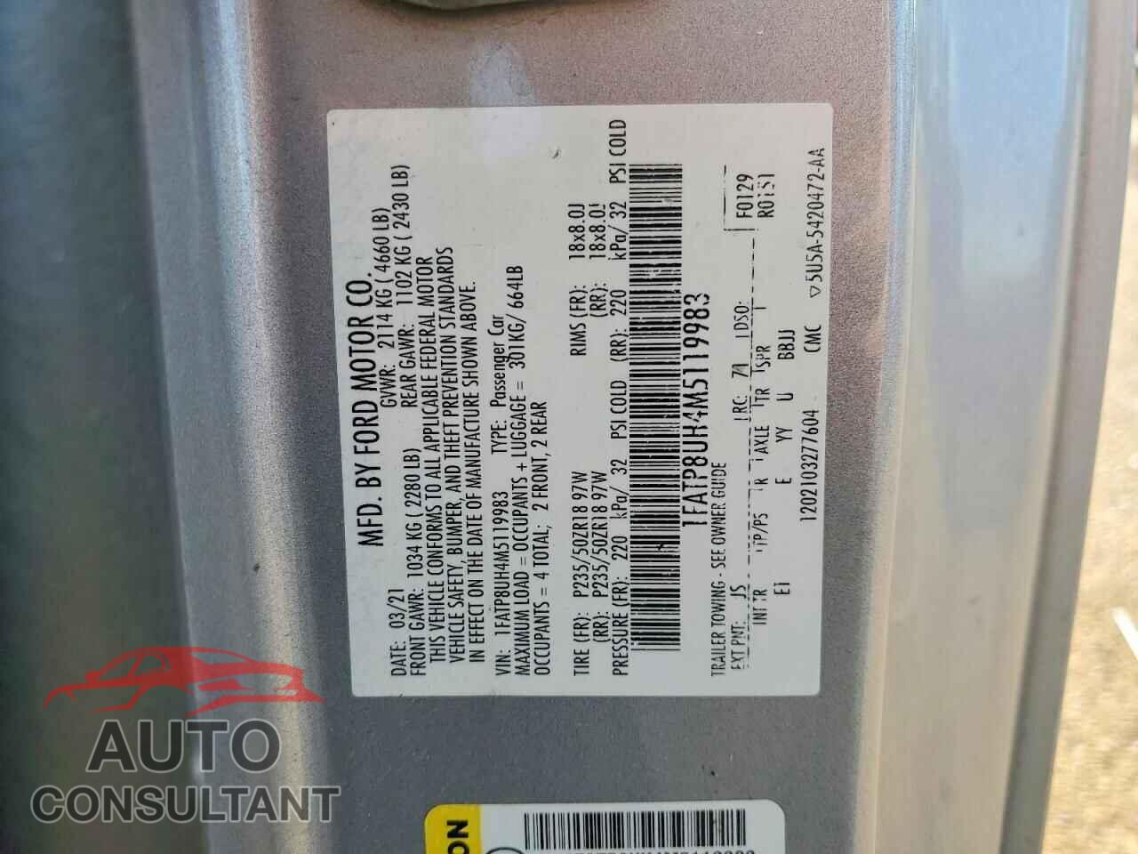 FORD MUSTANG 2021 - 1FATP8UH4M5119983