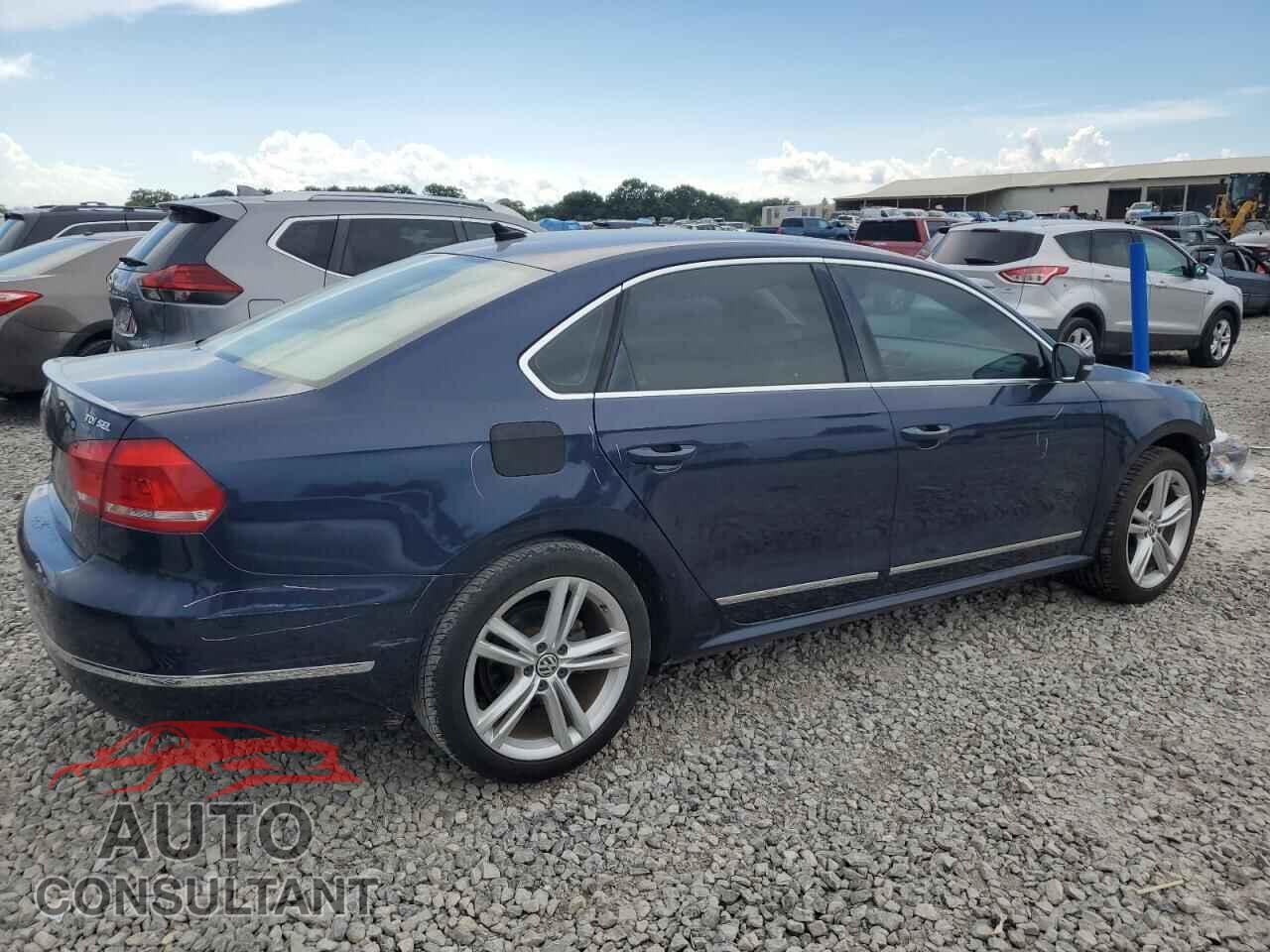 VOLKSWAGEN PASSAT 2013 - 1VWCN7A34DC115931