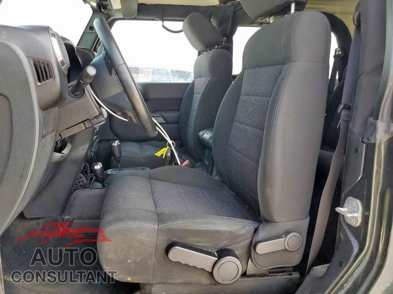 JEEP WRANGLER 2011 - 1J4AA2D10BL573699