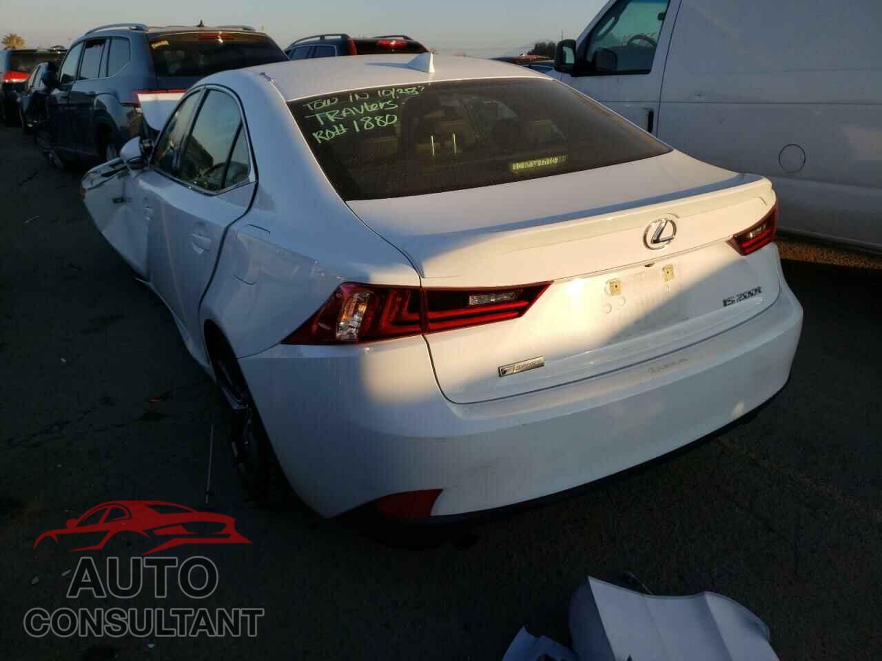 LEXUS IS 2016 - JTHBA1D24G5022019