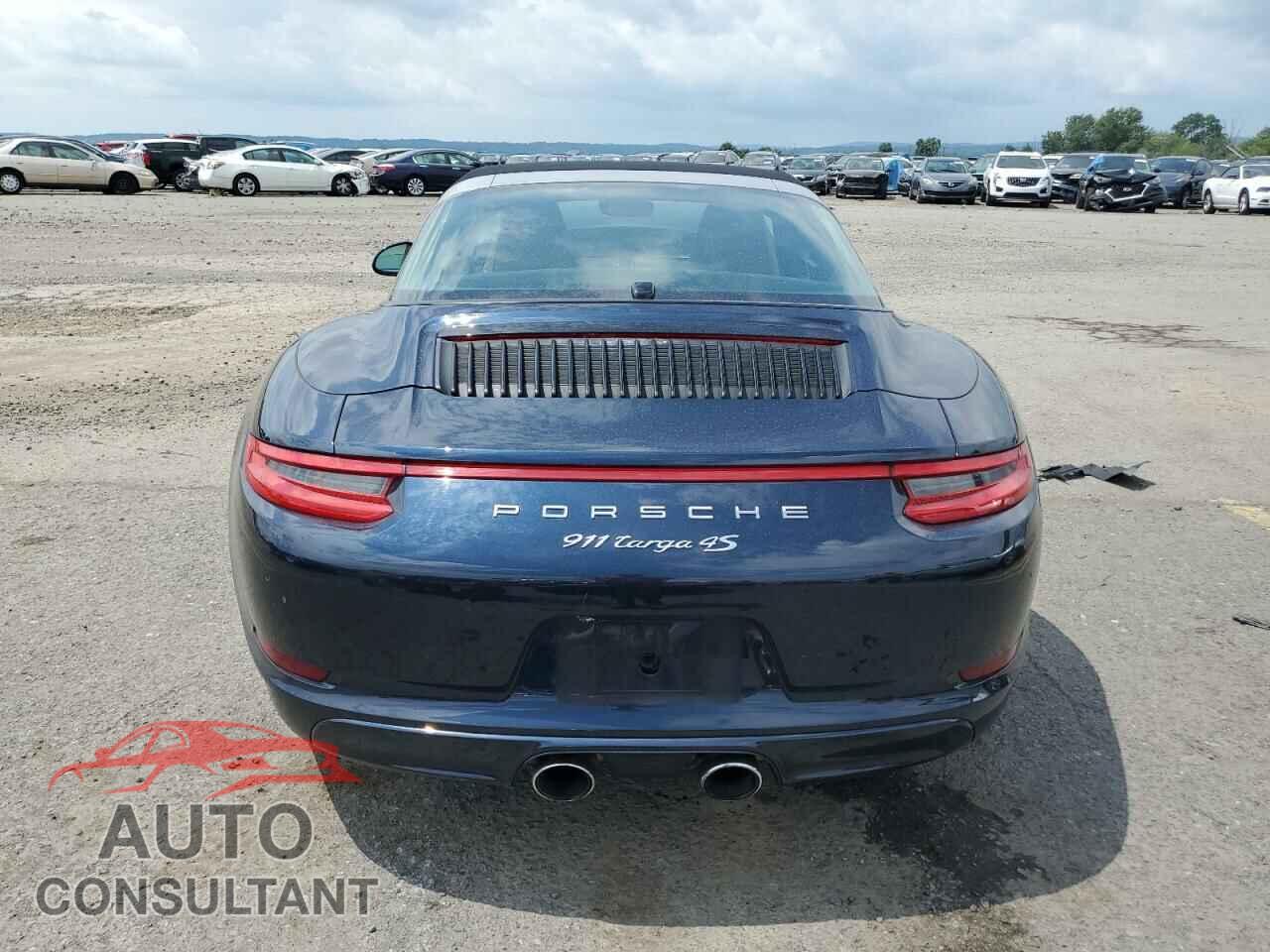 PORSCHE 911 2019 - WP0BB2A95KS125790