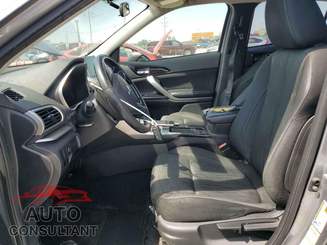 MITSUBISHI ECLIPSE 2018 - JA4AT5AA5JZ043448