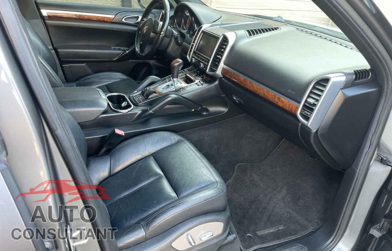 PORSCHE CAYENNE 2011 - WP1AB2A22BLA47332