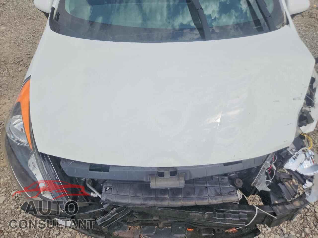 KIA RIO 2017 - KNADN5A36H6036287