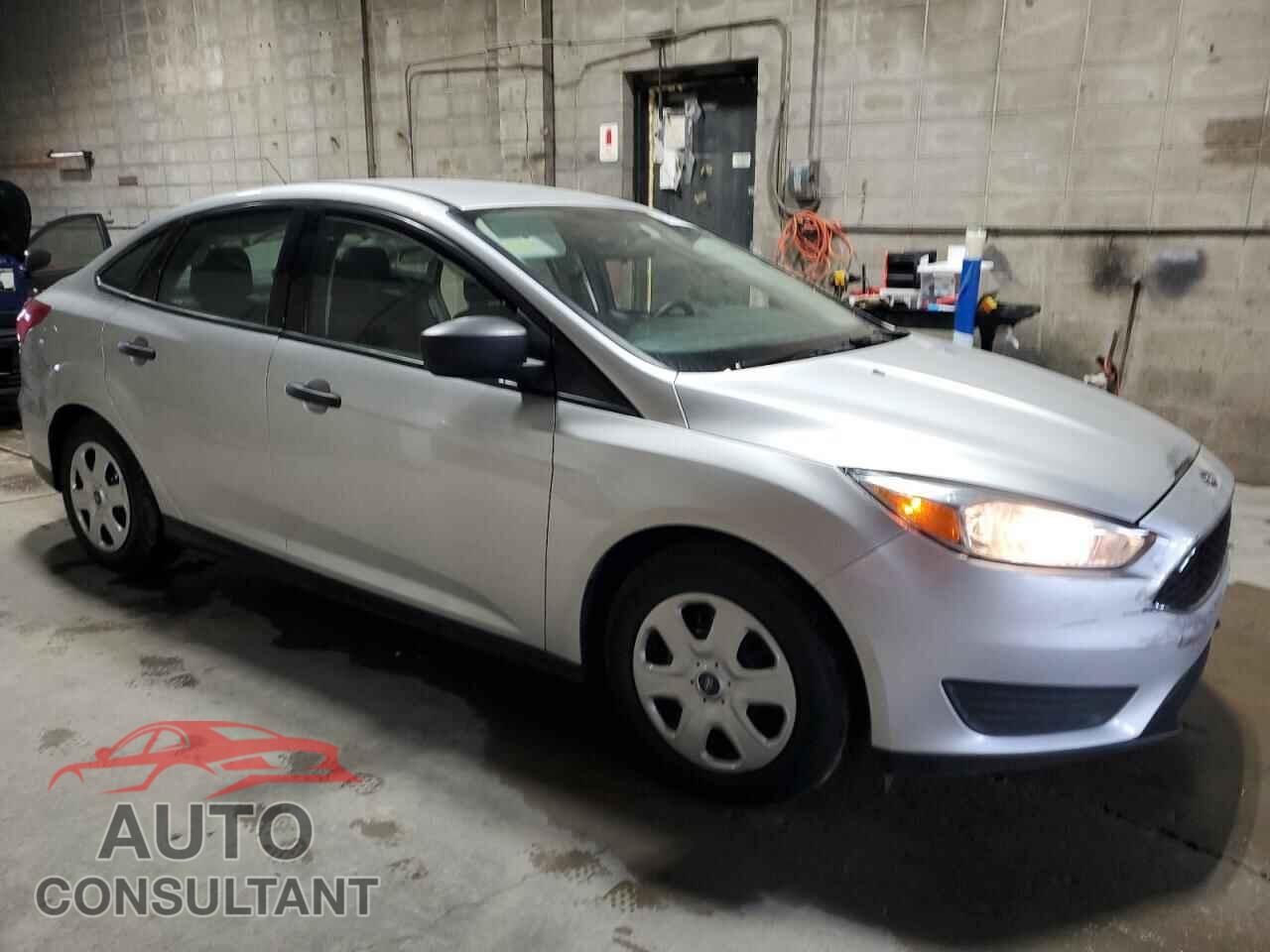 FORD FOCUS 2017 - 1FADP3E23HL258103