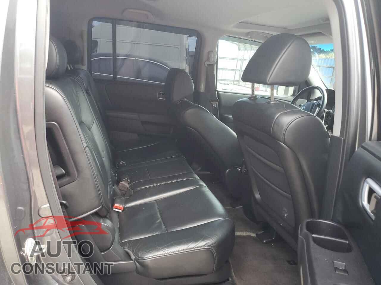 HONDA PILOT 2011 - 5FNYF3H54BB004298