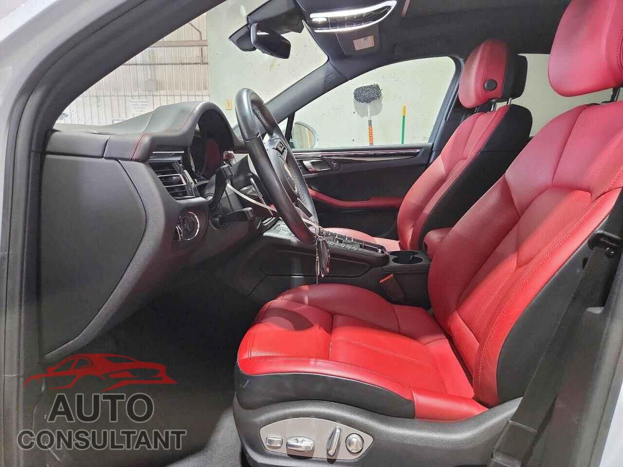 PORSCHE MACAN 2019 - WP1AA2A5XKLB03918
