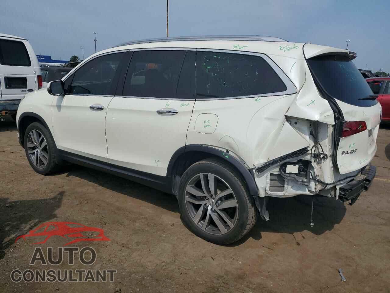 HONDA PILOT 2017 - 5FNYF6H04HB061051