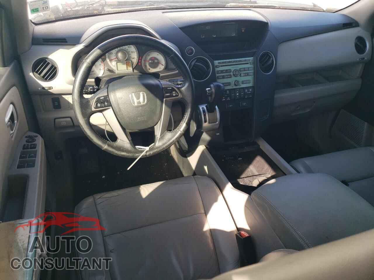 HONDA PILOT 2011 - 5FNYF3H56BB002875