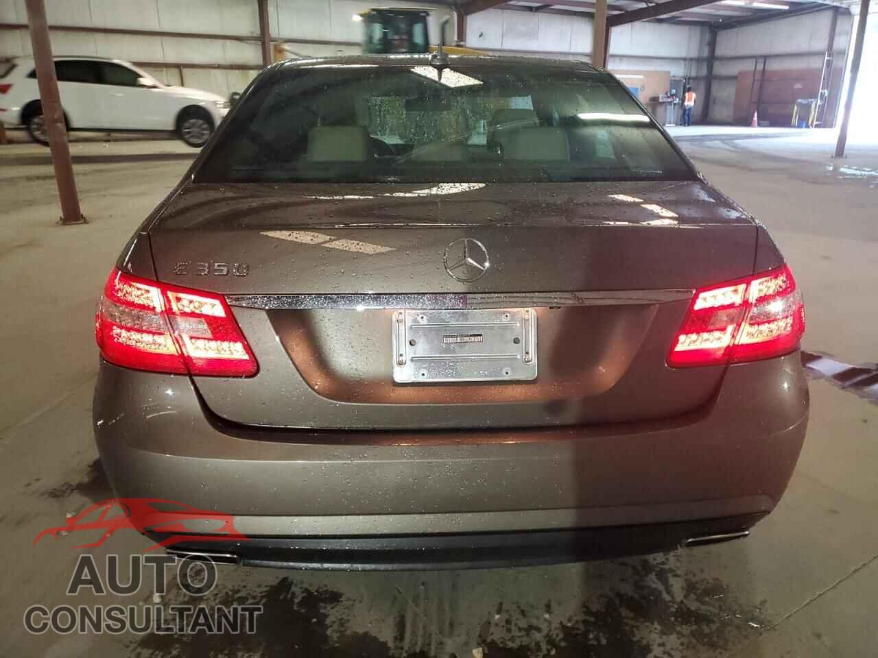 MERCEDES-BENZ E-CLASS 2011 - WDDHF5GB9BA469645