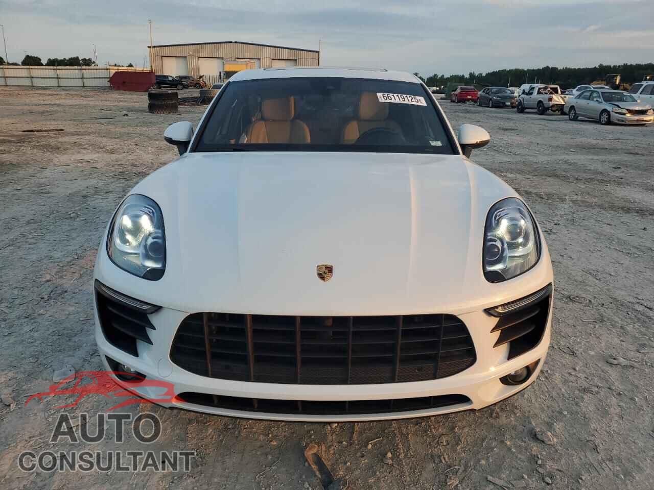 PORSCHE MACAN 2018 - WP1AA2A52JLB03023