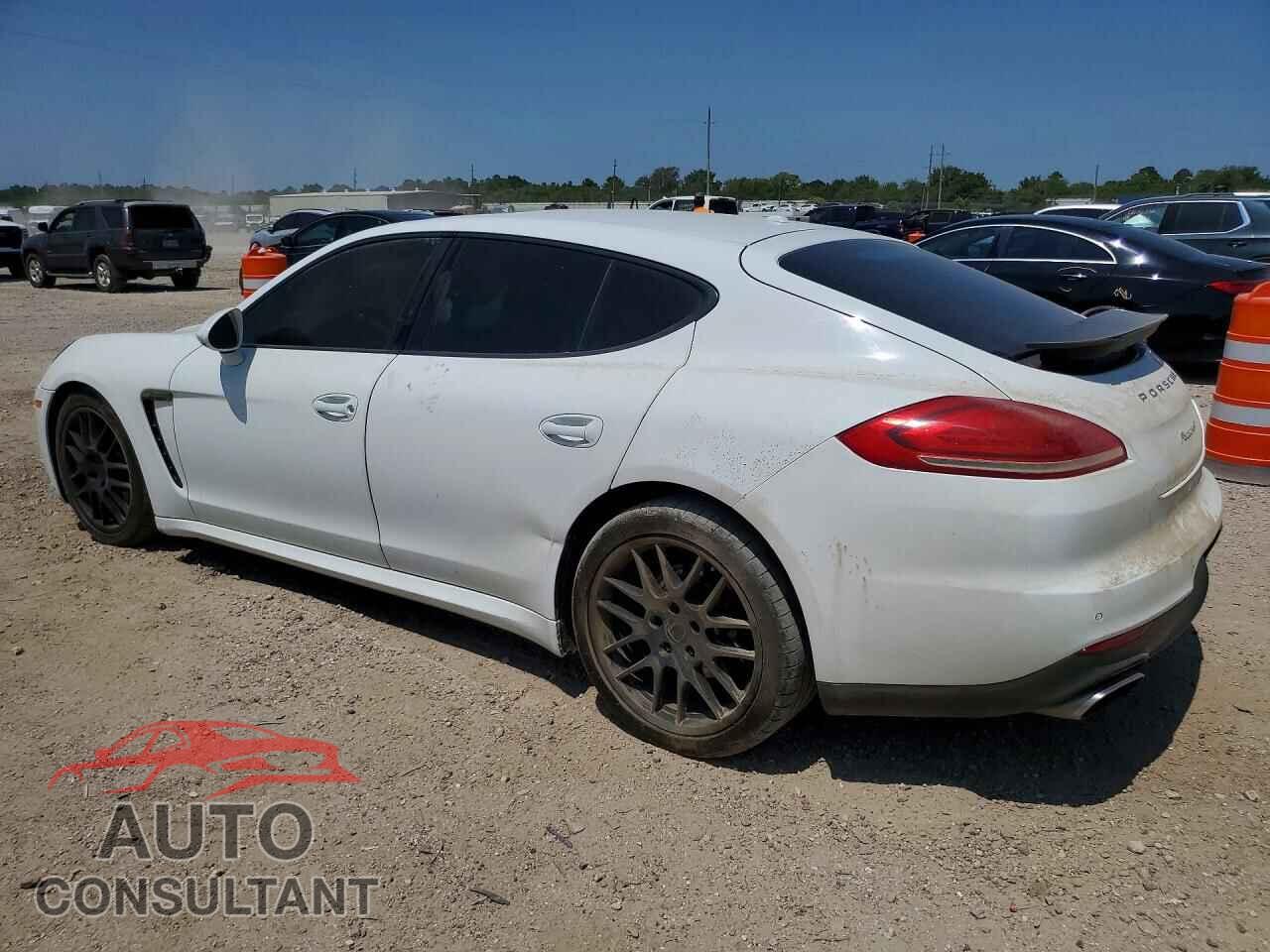 PORSCHE PANAMERA 2015 - WP0AA2A77FL000528