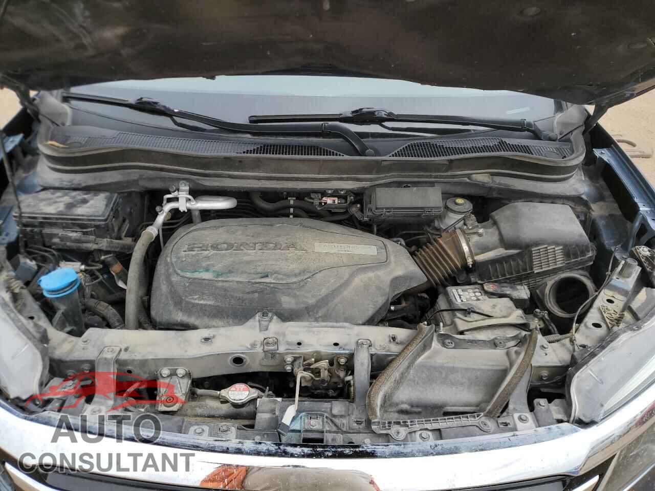 HONDA PILOT 2018 - 5FNYF6H96JB067907