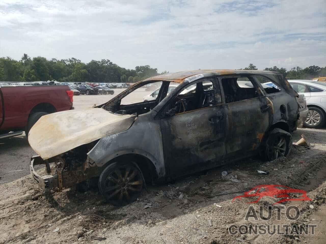 KIA SORENTO 2019 - 5XYPG4A38KG533530