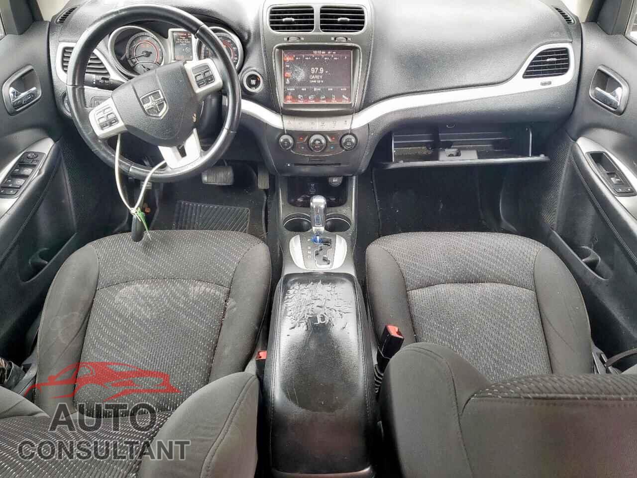 DODGE JOURNEY 2017 - 3C4PDCBB8HT677007