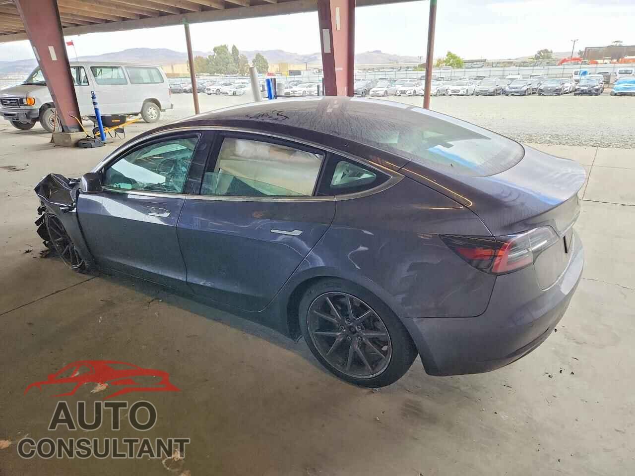 TESLA MODEL 3 2020 - 5YJ3E1EAXLF804821